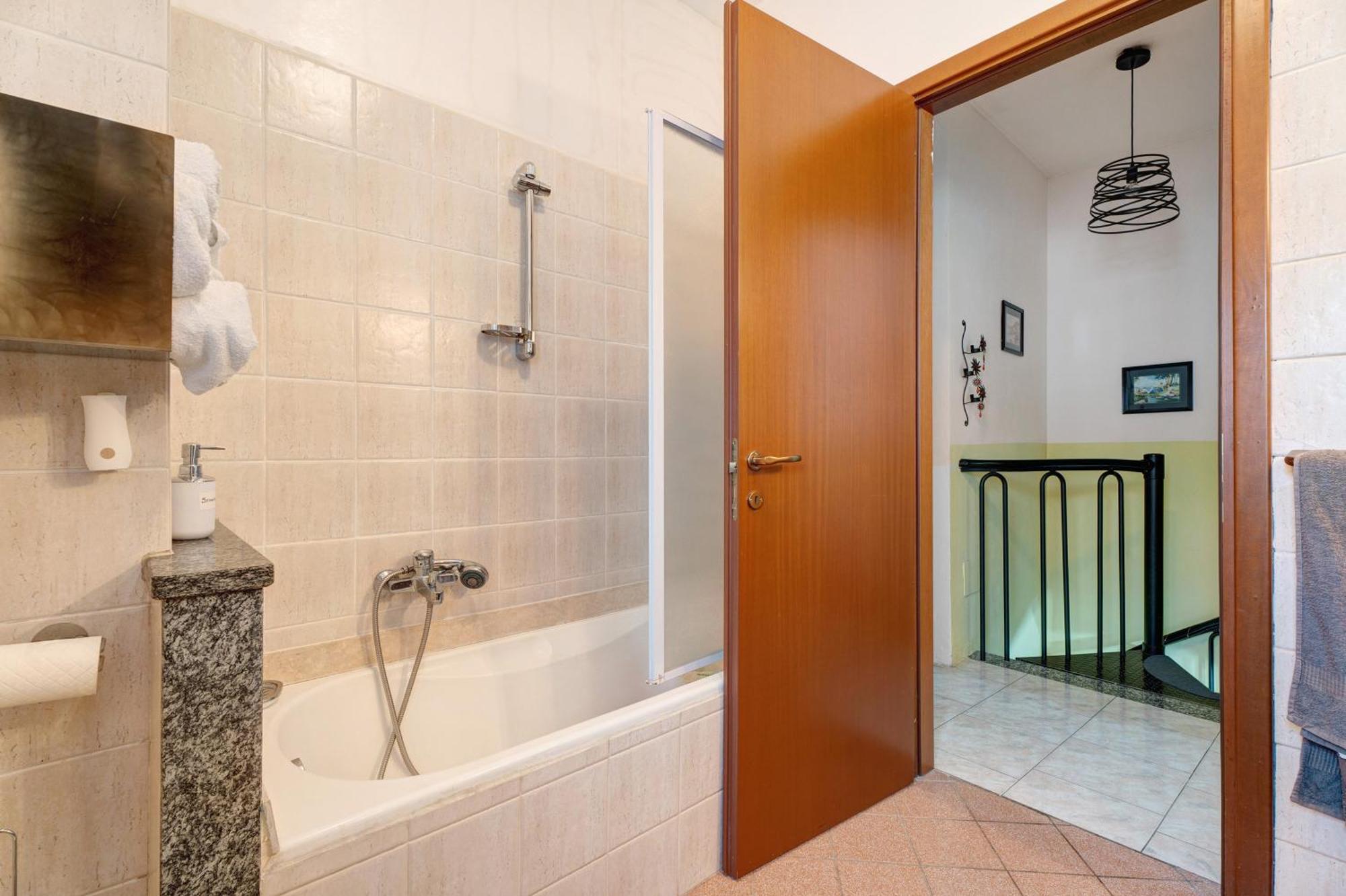 Casa Perry - Lago Maggiore Borgo Ticino Экстерьер фото